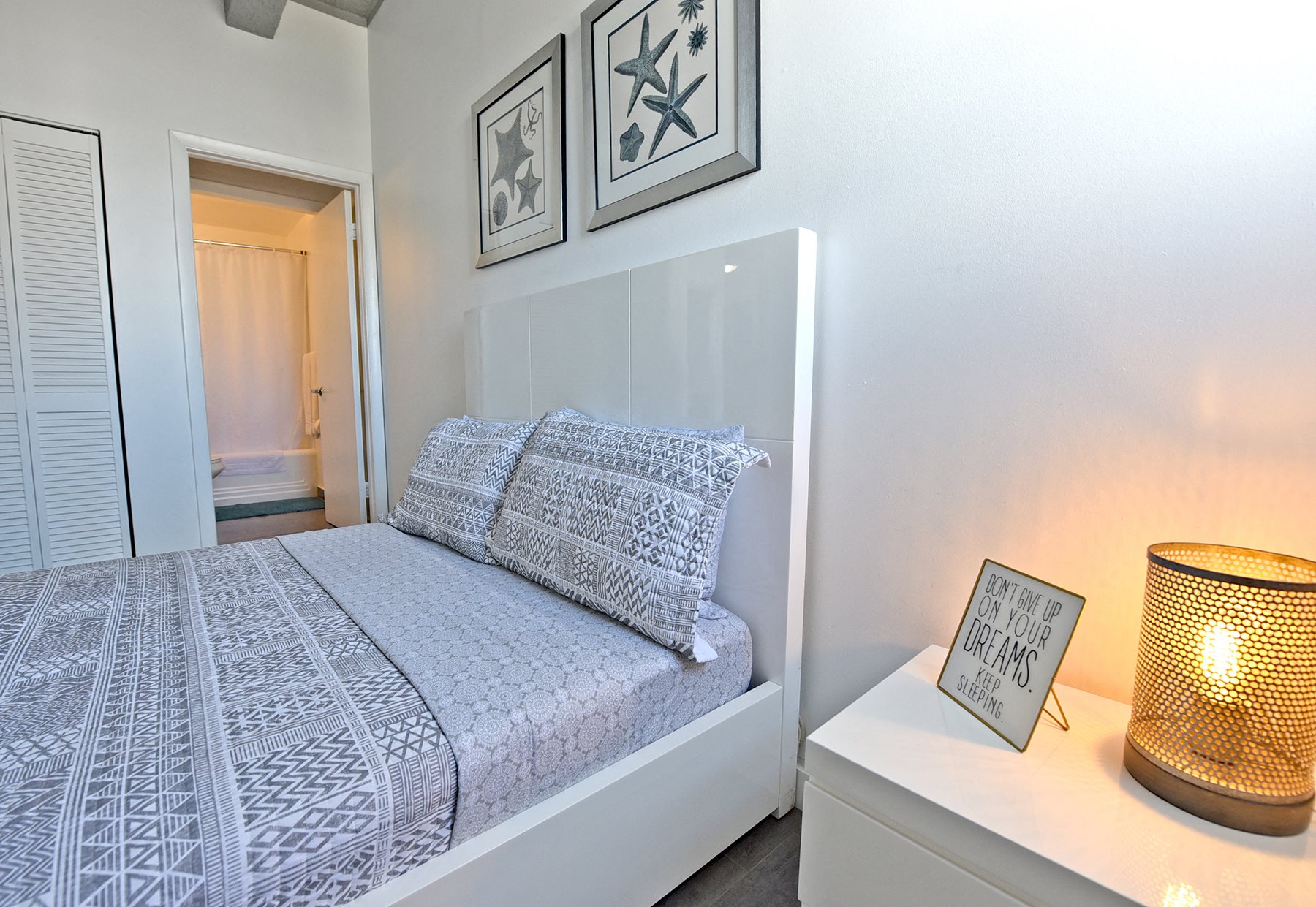 Gallery Photo 18